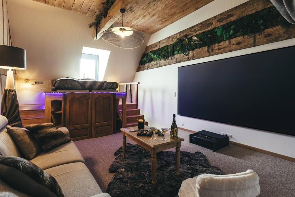 Le Duplex De L'Etoile Home Cinema Jacuzzi Et Sauna Privatif Longmesnil Exterior foto